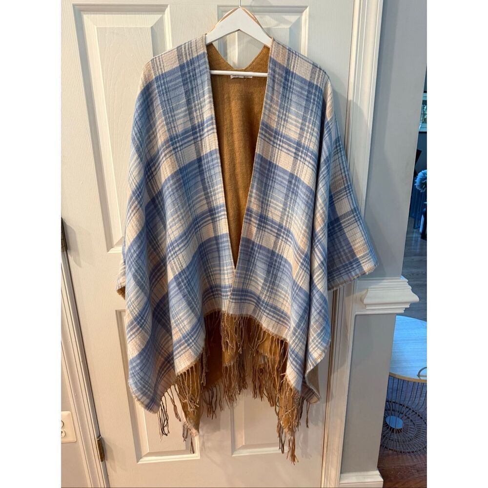 Woven Heart Blue Plaid & Tan Fringed Cape sz S/M O/S EUC